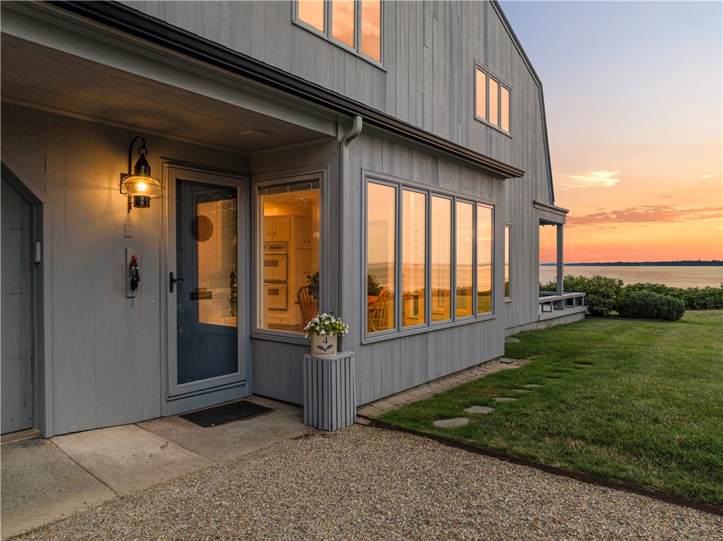 4 Mulberry Road Bristol, RI 02809 - Photo 10 of 46