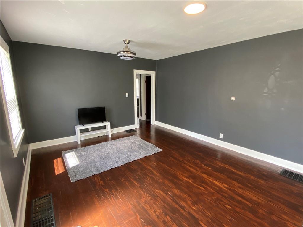 8804 West Cornbread Road Yorktown, IN 47396 - Photo 9 of 22