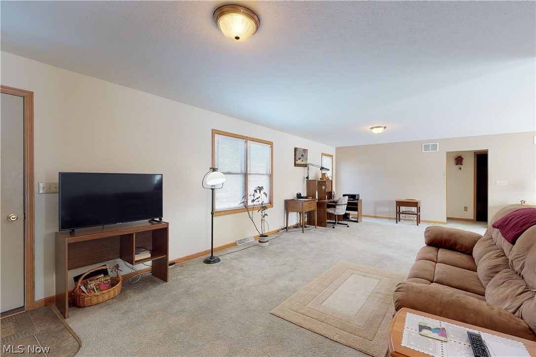4559 Windfall Road Medina, OH 44256 - Photo 3 of 18 Gallery Image 3