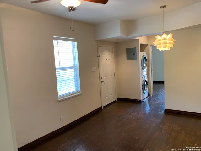 a close view of sink