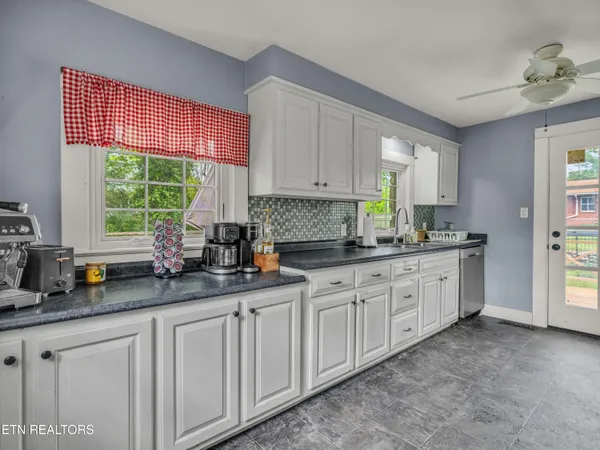 $350,000 | 513 East 1st N Street, Morristown, TN 37814
