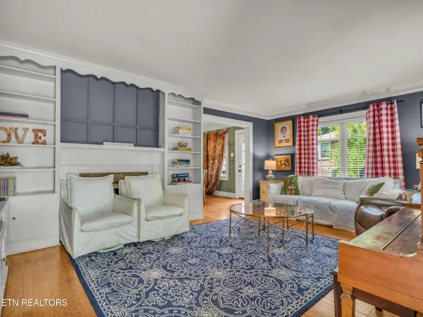 $350,000 | 513 East 1st N Street, Morristown, TN 37814