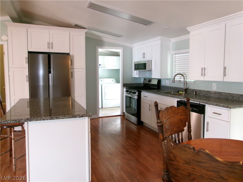 1615 Granada Street Laughlin, NV 89029 - Photo 3 of 16