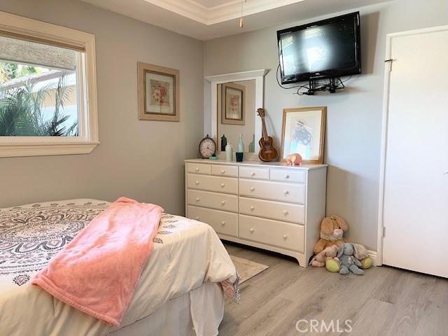 1 Cayuse Lane Rancho Palos Verdes, CA 90275 - Photo 19 of 28 a bedroom with a bed and flat screen tv
