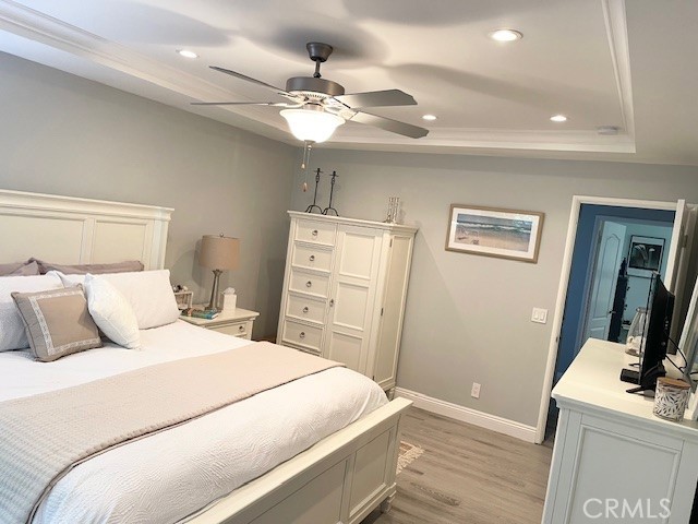 1 Cayuse Lane Rancho Palos Verdes, CA 90275 - Photo 26 of 28 a bedroom with a bed and a flat screen tv