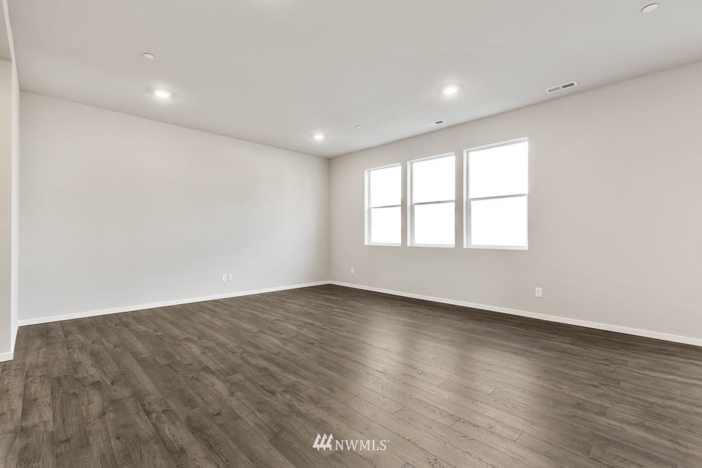 5701 Waverly Road Southwest, Unit 6 Port Orchard, WA 98367 - Photo 7 of 16 Gallery Image 7