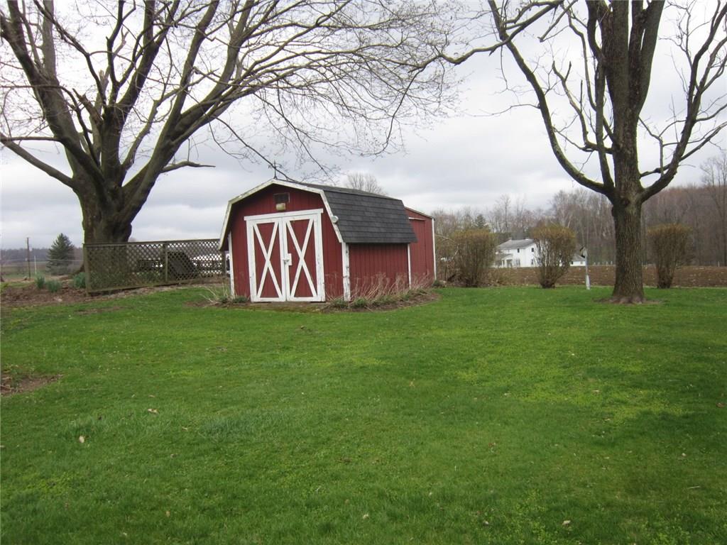 4440 Old Mercer Road Volant, PA 16156 - Photo 12 of 16