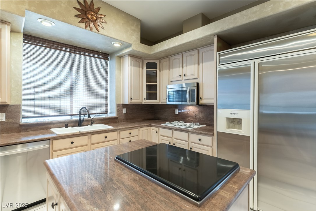 4545 West Agate Avenue Las Vegas, NV 89139 - Photo 11 of 48