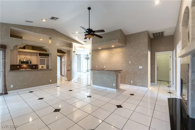 $5,000 | 4545 West Agate Avenue, Las Vegas, NV 89139