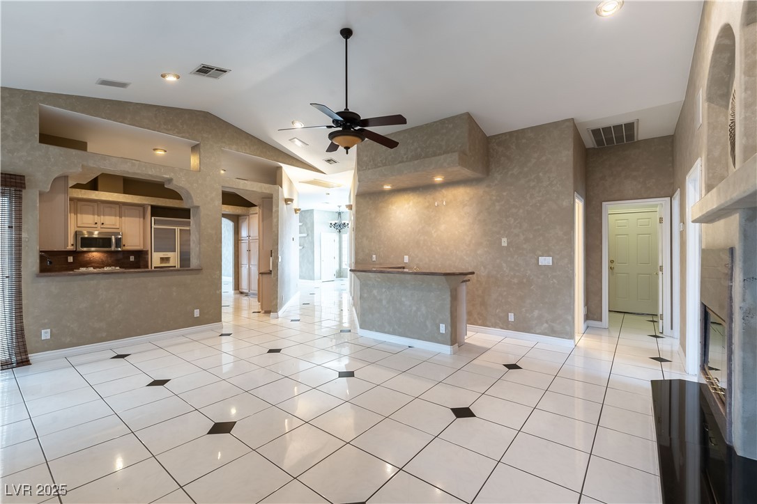 4545 West Agate Avenue Las Vegas, NV 89139 - Photo 19 of 48