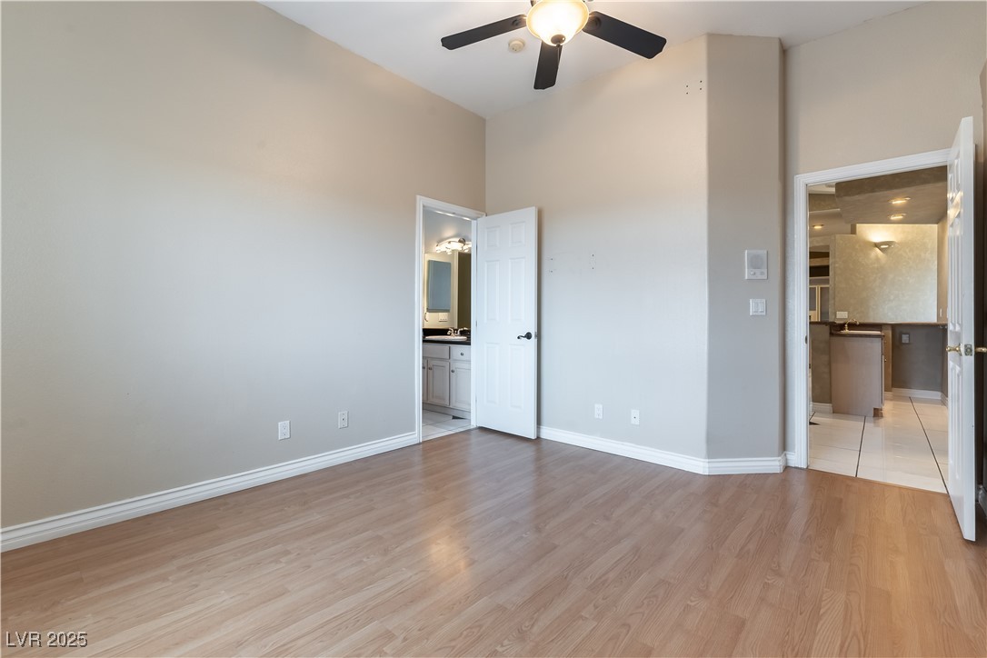 4545 West Agate Avenue Las Vegas, NV 89139 - Photo 29 of 48