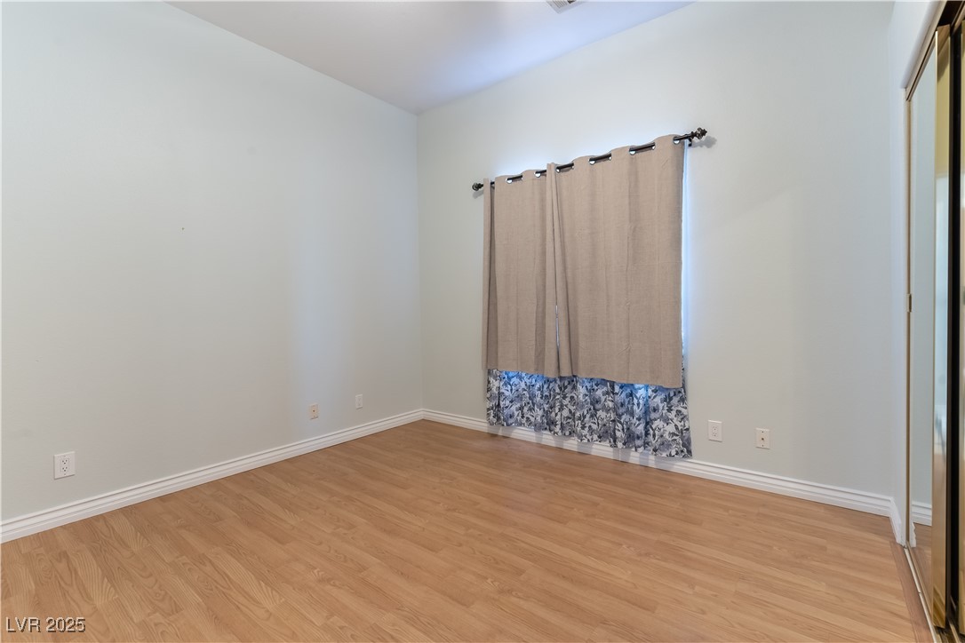 4545 West Agate Avenue Las Vegas, NV 89139 - Photo 32 of 48