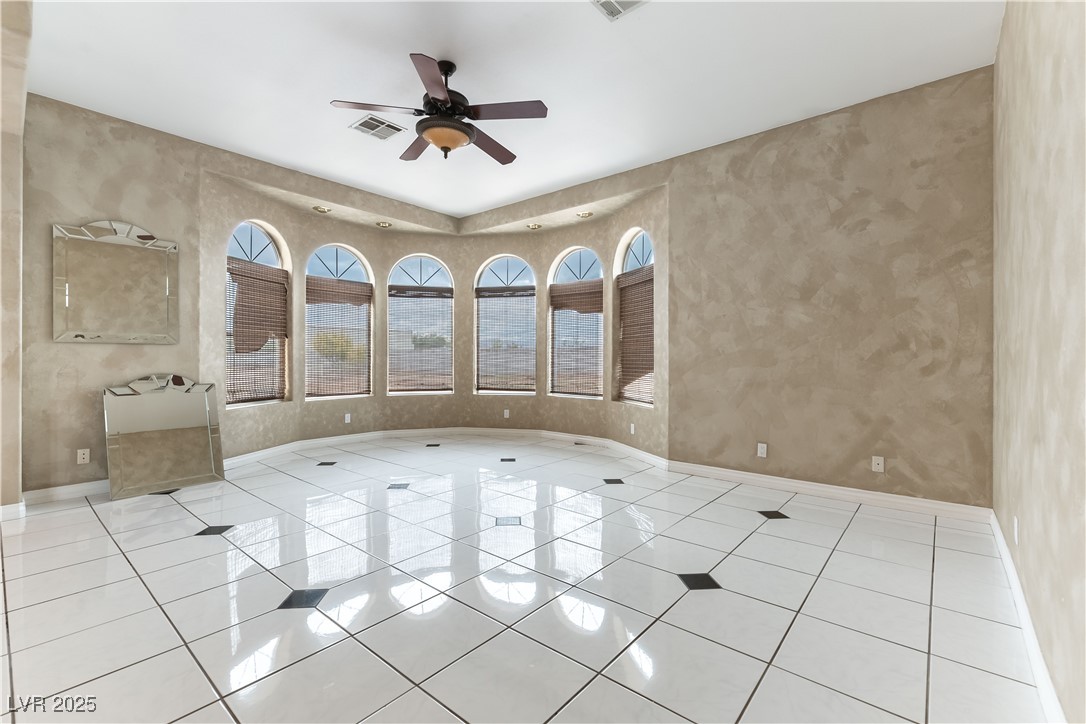 4545 West Agate Avenue Las Vegas, NV 89139 - Photo 4 of 48