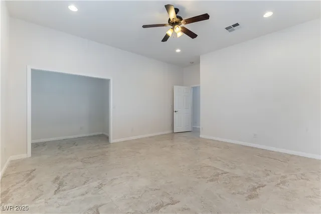 $5,000 | 4545 West Agate Avenue, Las Vegas, NV 89139