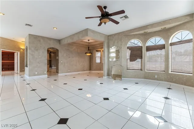 $5,000 | 4545 West Agate Avenue, Las Vegas, NV 89139