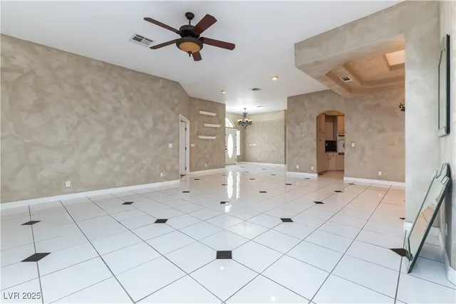 $5,000 | 4545 West Agate Avenue, Las Vegas, NV 89139