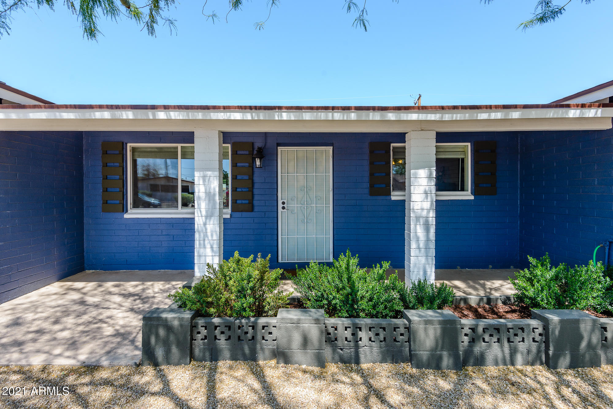 1312 West Elna Rae Street Tempe, AZ 85281 - Photo 2 of 31 ElnaRae-Front yard