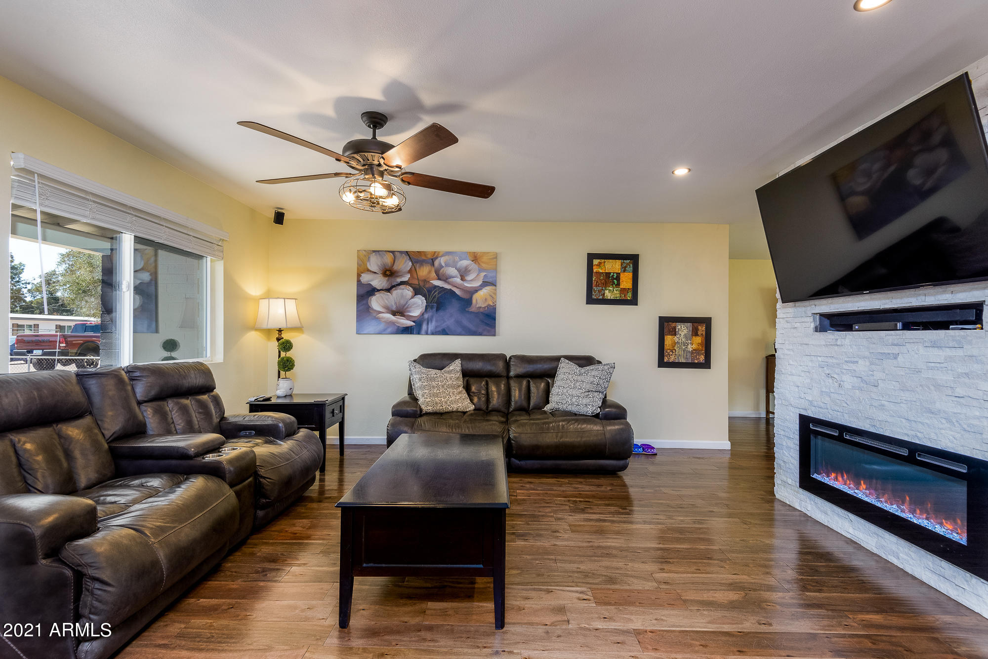1312 West Elna Rae Street Tempe, AZ 85281 - Photo 5 of 31 ElnaRae-Living Room 3