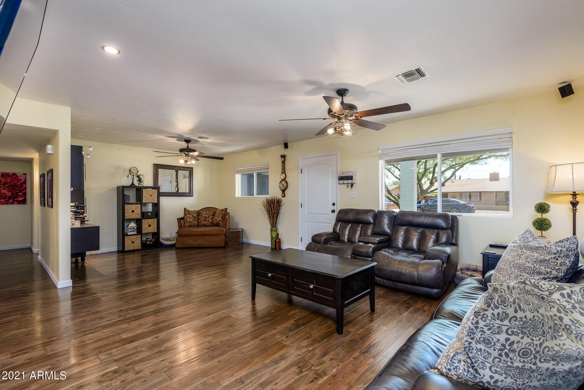 1312 West Elna Rae Street Tempe, AZ 85281 - Photo 6 of 31 ElnaRae-Living Room 4