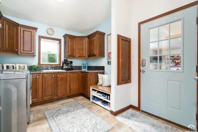 $369,000 | 505 North Carolina Street, Highland, KS 66035