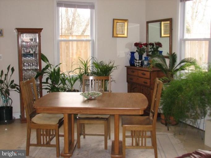 3207 Cofer Road Falls Church, VA 22042 - Photo 5 of 22 Dining Room