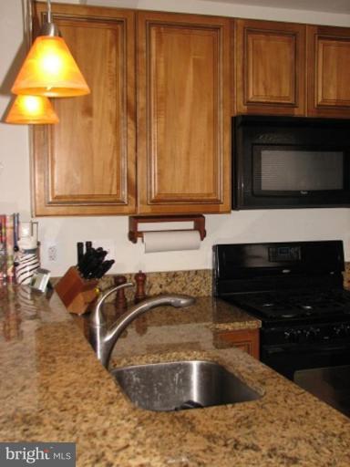3207 Cofer Road Falls Church, VA 22042 - Photo 10 of 22 Kitchen