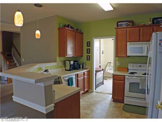 4716 Ridgefall Road Greensboro, NC 27410 - Photo 6 of 16 Kitchen.