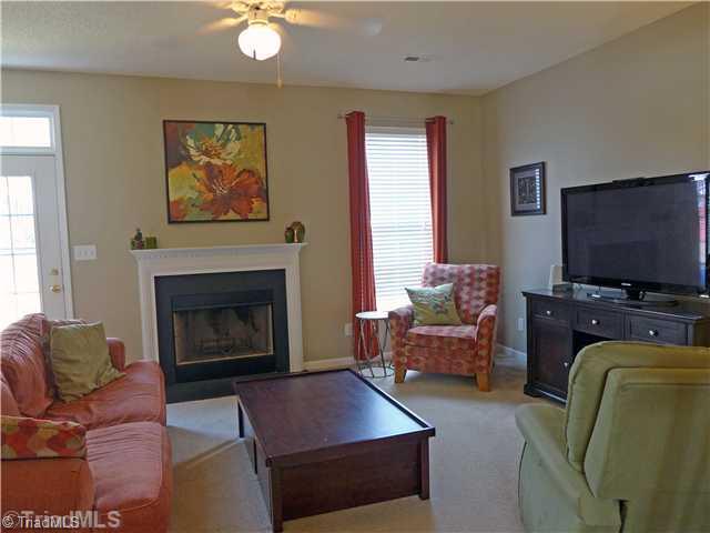 4716 Ridgefall Road Greensboro, NC 27410 - Photo 8 of 16 Den/Family/Great Room.