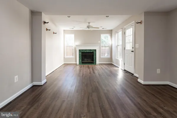 $374,999 | 113 Pittman Court, Stephens City, VA 22655