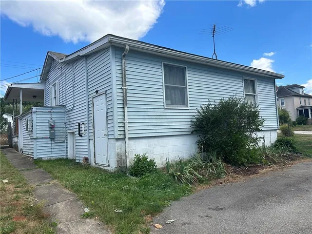 $62,000 | 923 Moore Street, Uniontown, PA 15401