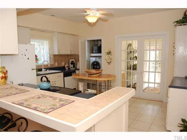 2311 Bedford Avenue Raleigh, NC 27607 - Photo 6 of 12 Kitchen