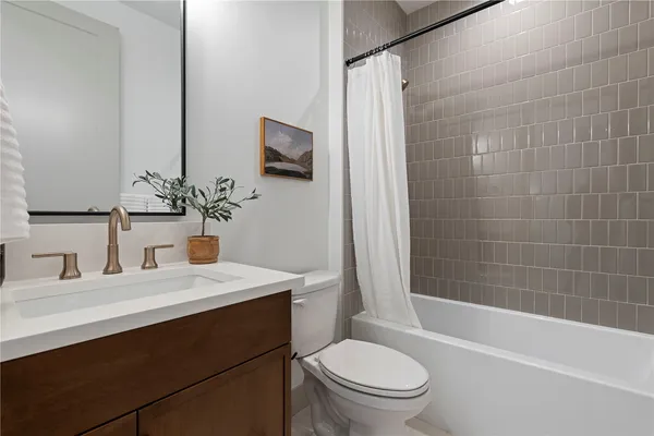 a view of a living room