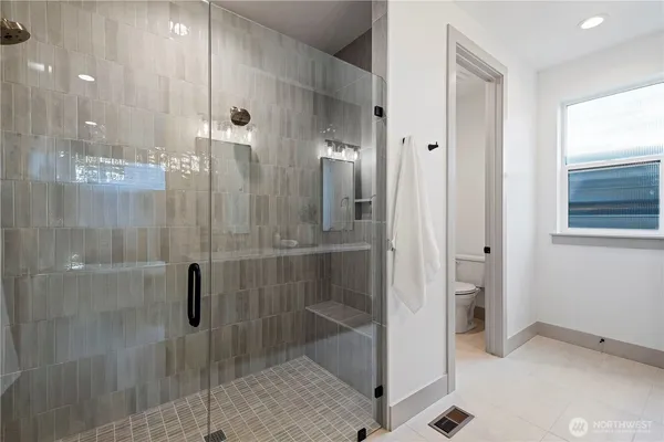 $898,900 | 728 Blaine Street, Steilacoom, WA 98388