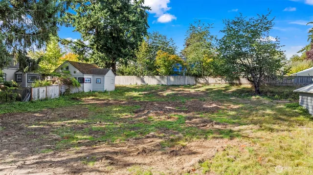 $898,900 | 728 Blaine Street, Steilacoom, WA 98388