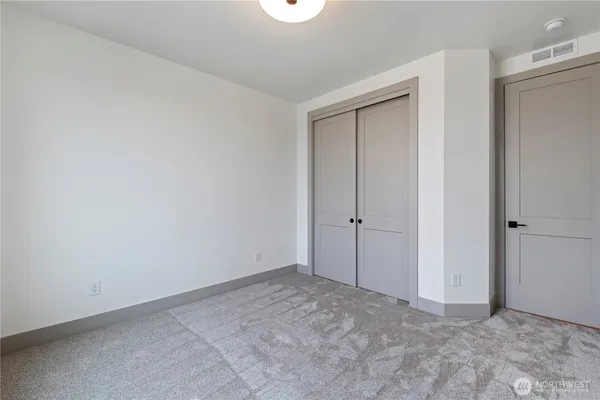 $898,900 | 728 Blaine Street, Steilacoom, WA 98388