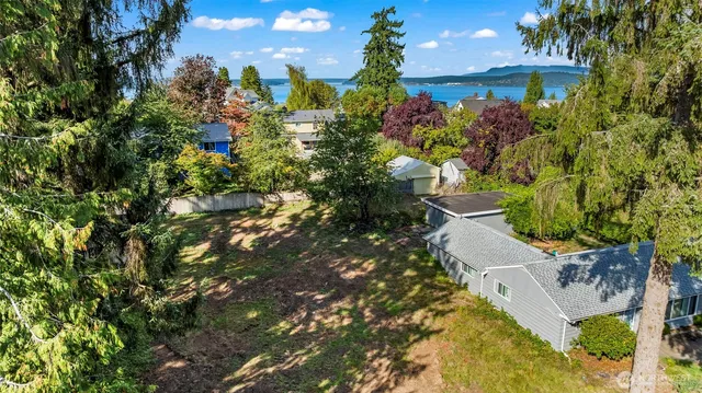 $898,900 | 728 Blaine Street, Steilacoom, WA 98388