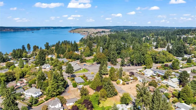 $898,900 | 728 Blaine Street, Steilacoom, WA 98388