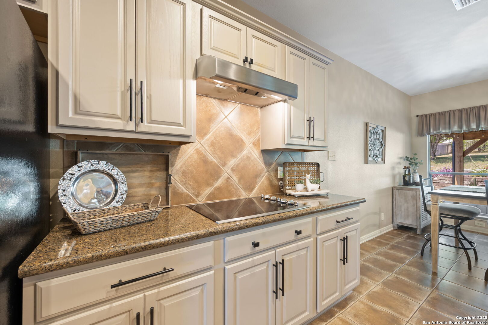 14507 John David Helotes, TX 78023 - Photo 39 of 49