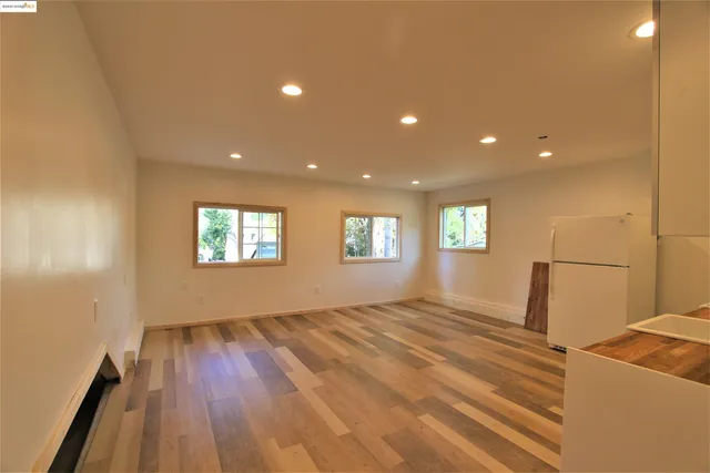 $1,975 | 7909 Winthrope Street, Oakland, CA 94605