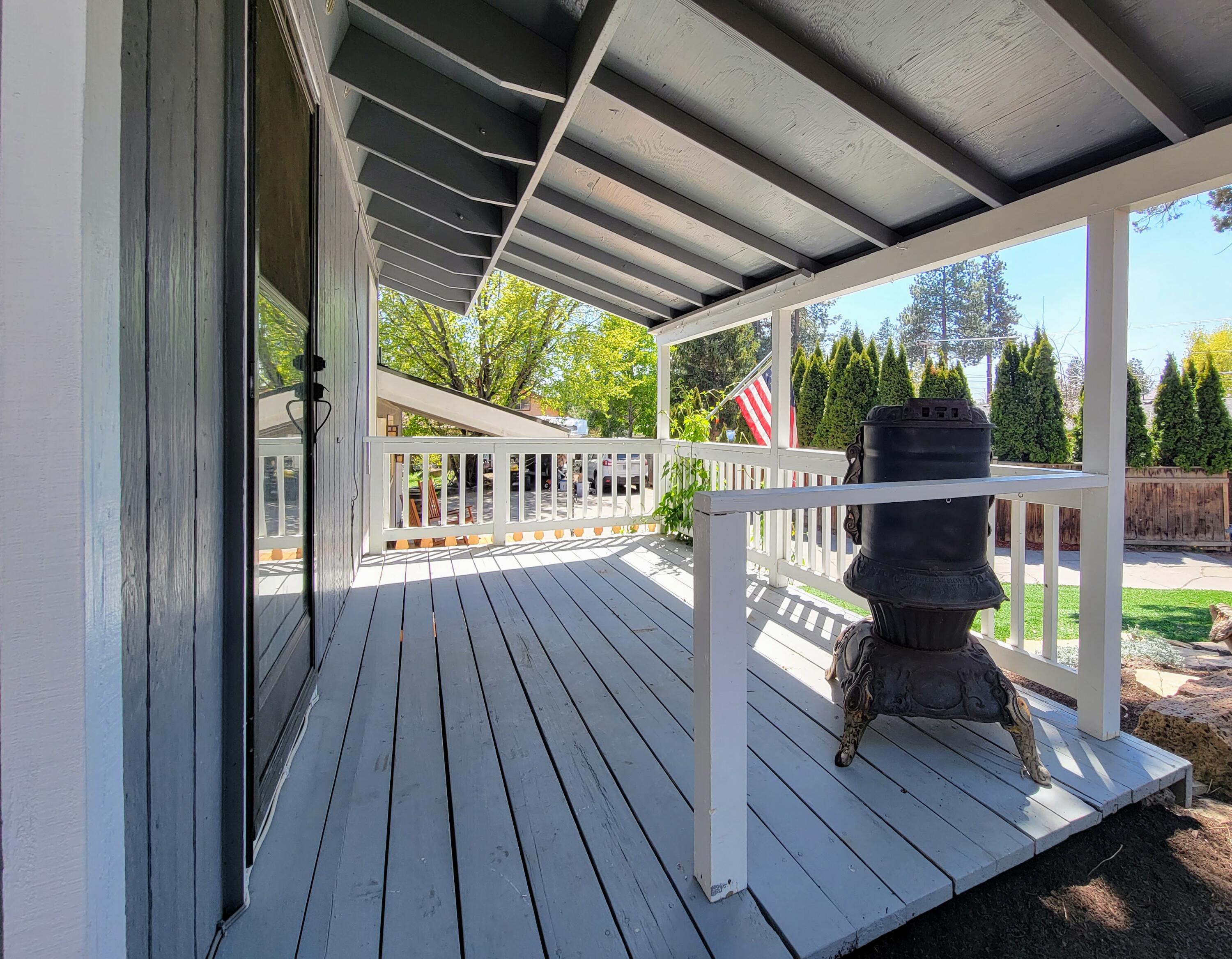 61192 Parrell Road Bend, OR 97702 - Photo 5 of 27 20210511_142948