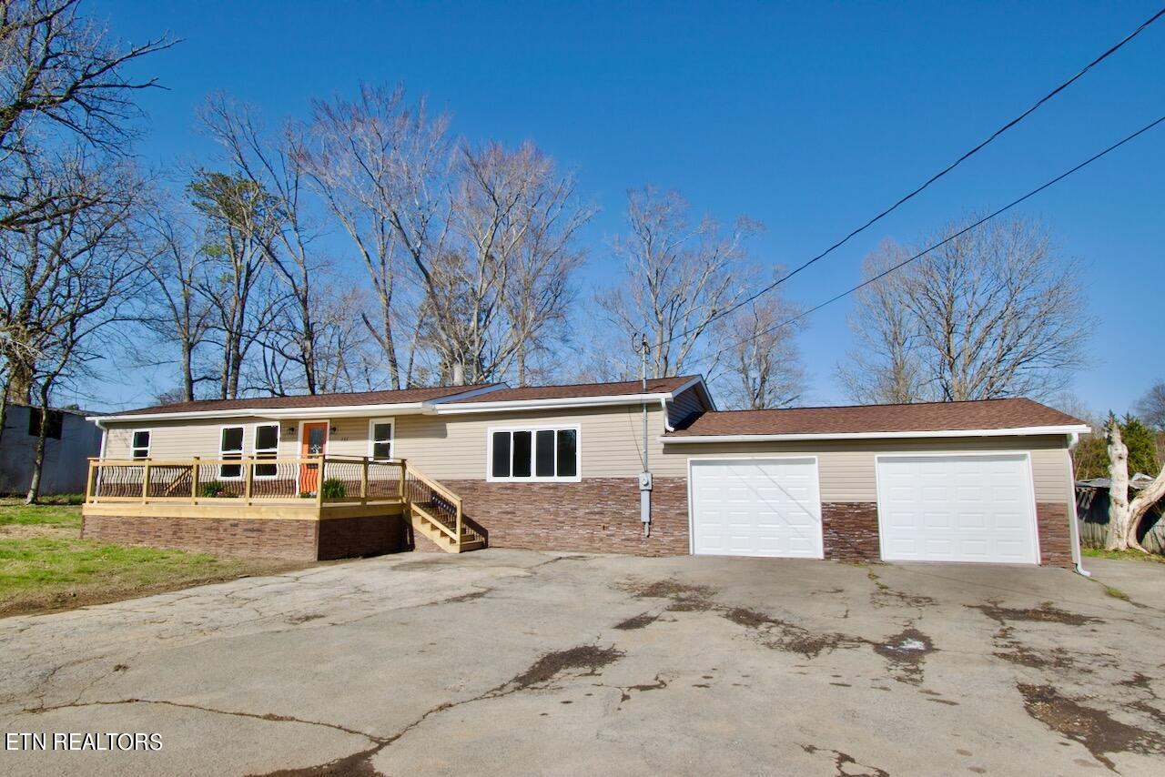 233 Doc Norton Road Maryville, TN 37804 - Photo 3 of 39 DSC_0691