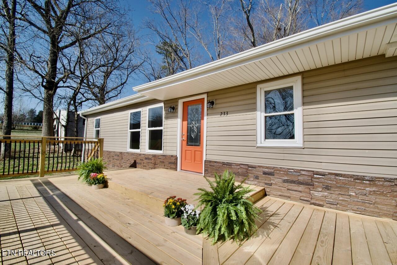 233 Doc Norton Road Maryville, TN 37804 - Photo 5 of 39 DSC_0703