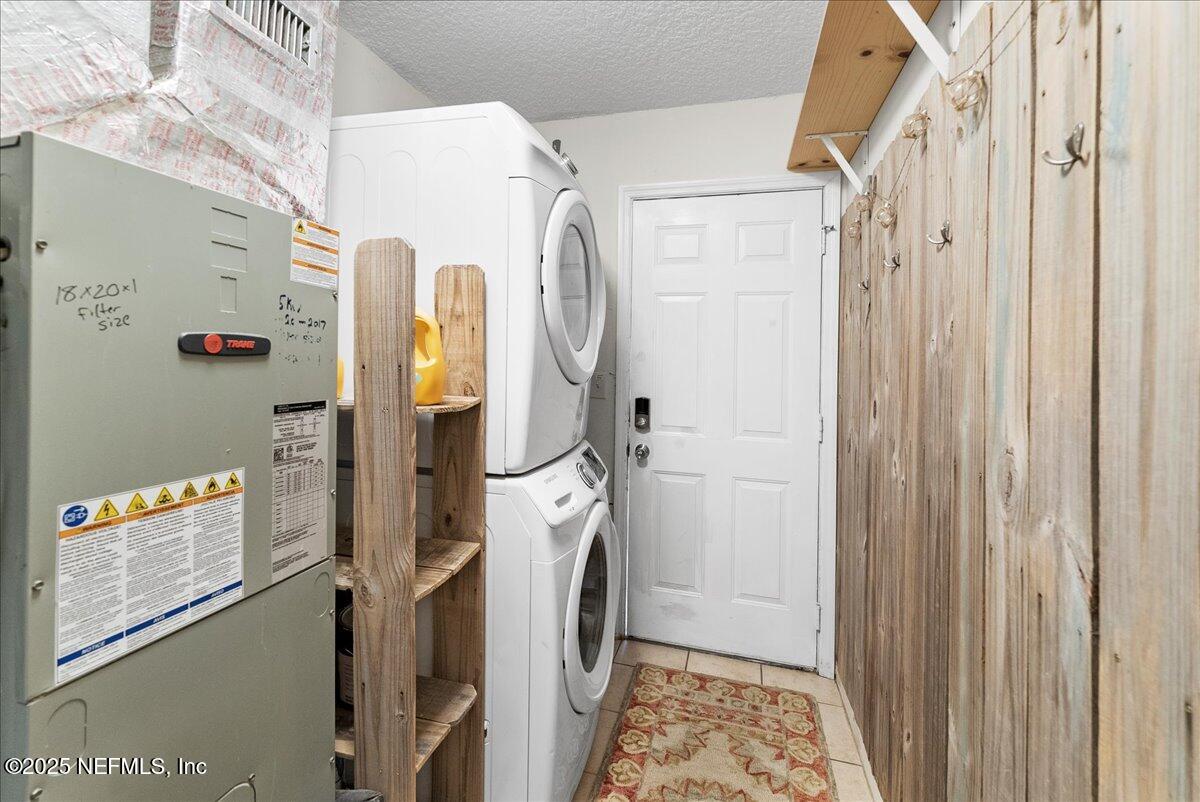 125 Rio Del Mar Street, Unit A St. Augustine, FL 32080 - Photo 5 of 30 a view of walk in closet