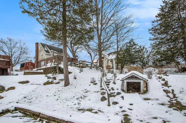 $359,000 | 601 North Kalamazoo Street, Paw Paw, MI 49079