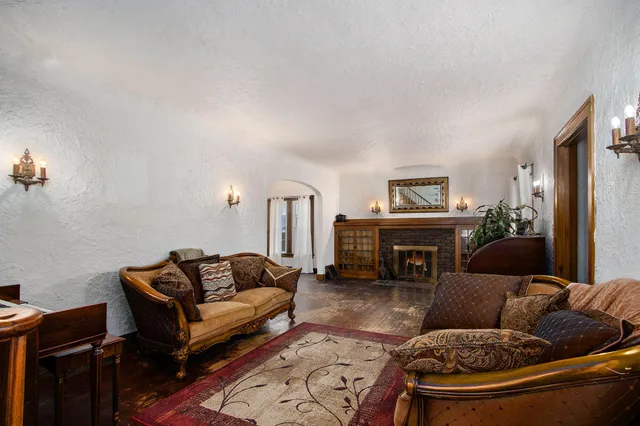 $359,000 | 601 North Kalamazoo Street, Paw Paw, MI 49079