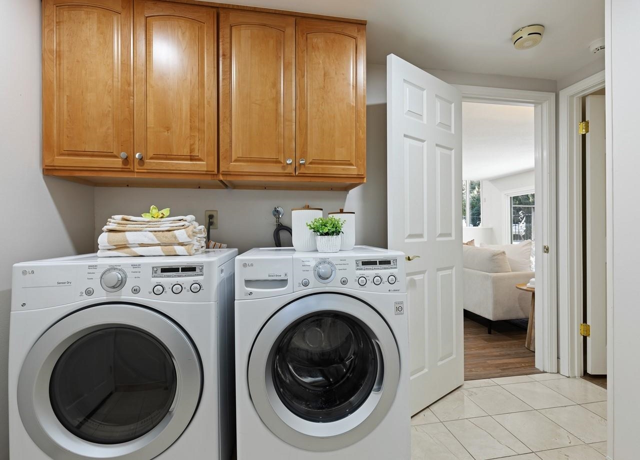 2632 Campeche Court San Ramon, CA 94583 - Photo 35 of 43 a view of a hallway with washer and dryer