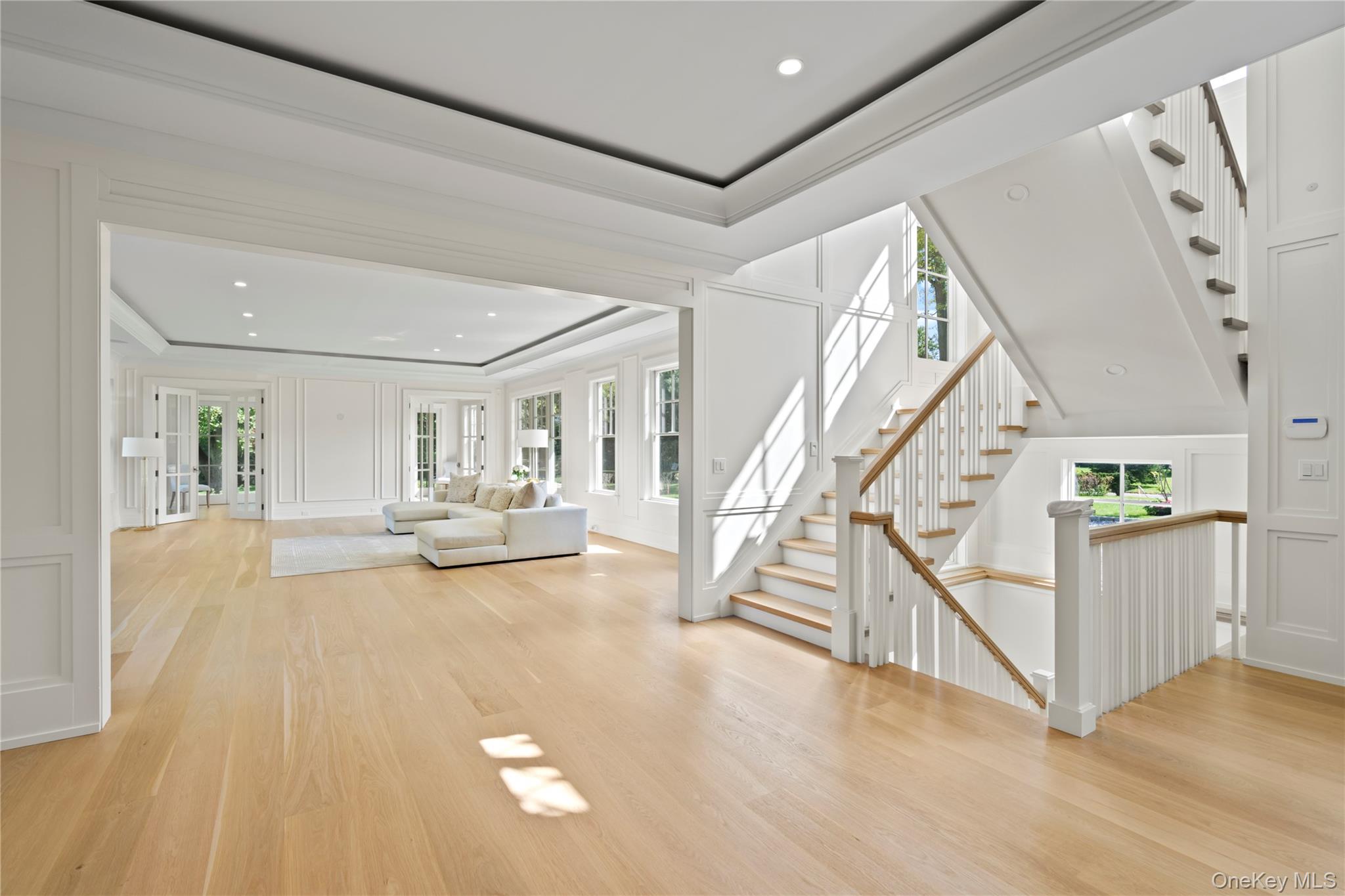 2 Pheasant Run Great Neck, NY 11024 - Photo 2 of 14