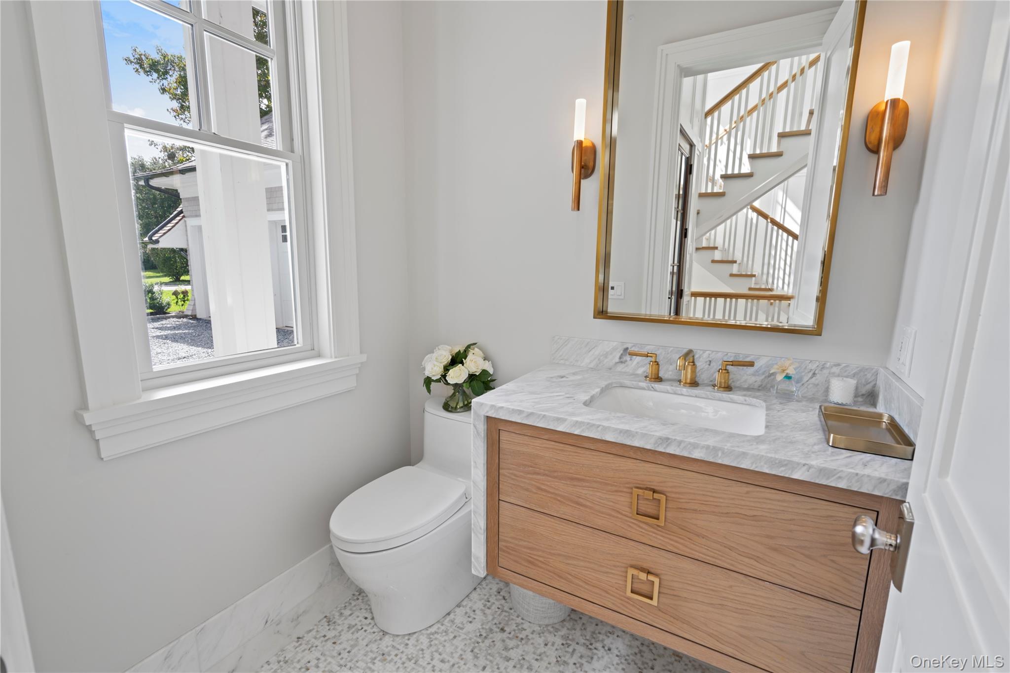 2 Pheasant Run Great Neck, NY 11024 - Photo 9 of 14