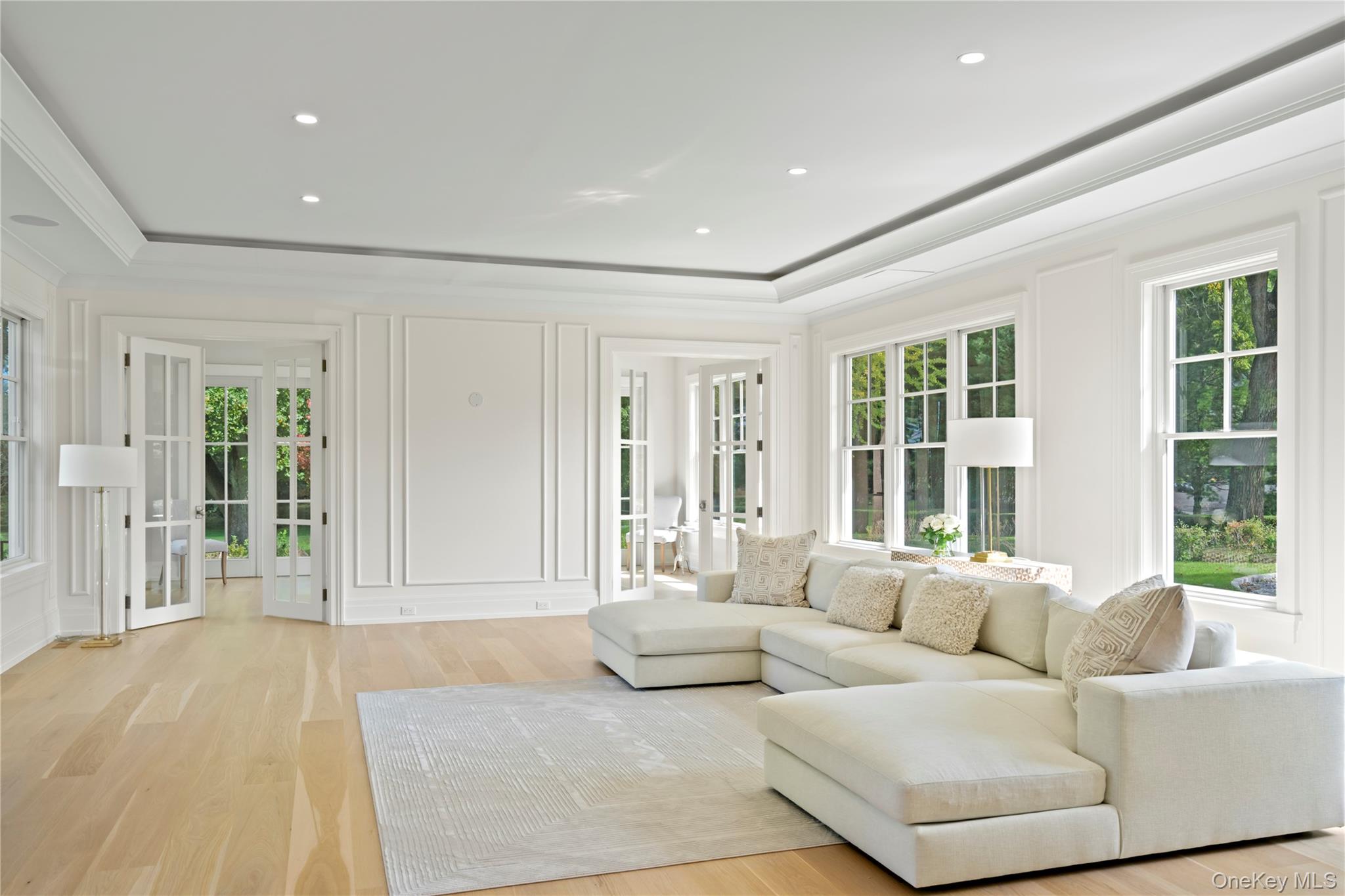 2 Pheasant Run Great Neck, NY 11024 - Photo 10 of 14