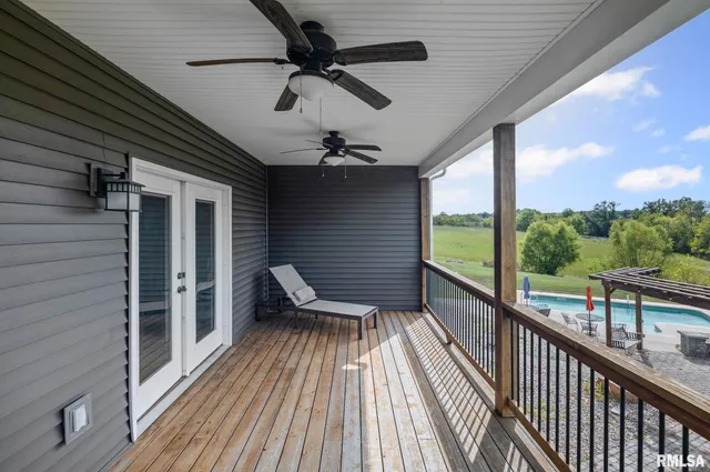 $639,900 | 71 Ehlers Road, Campbell Hill, IL 62916